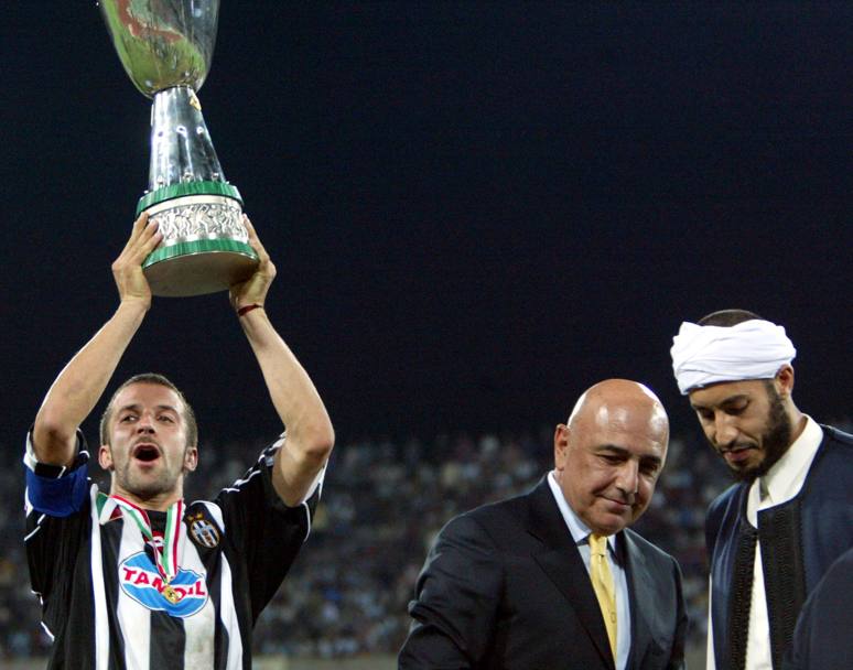 Con Del Piero e Adriano Galliani a Tripoli in occasione della Supercoppa italiana tra Juve e Parma, vinta dai bianconeri. Reuters